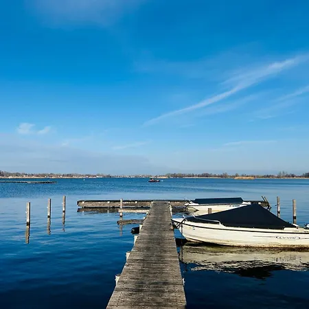 Near Reeuwijkse Plassen * Reeuwijk